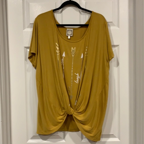 Mustard ‘Live Laugh Love’ Twist Hem Scoop Neck Tee - Picture 2 of 6